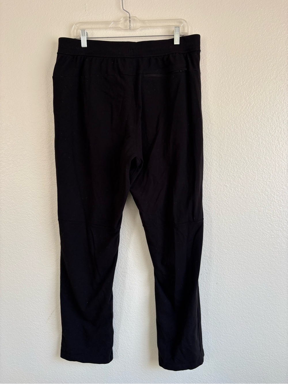 lululemon athletica Black Men's Jogger Sweatpants - Picture 2 of 4
